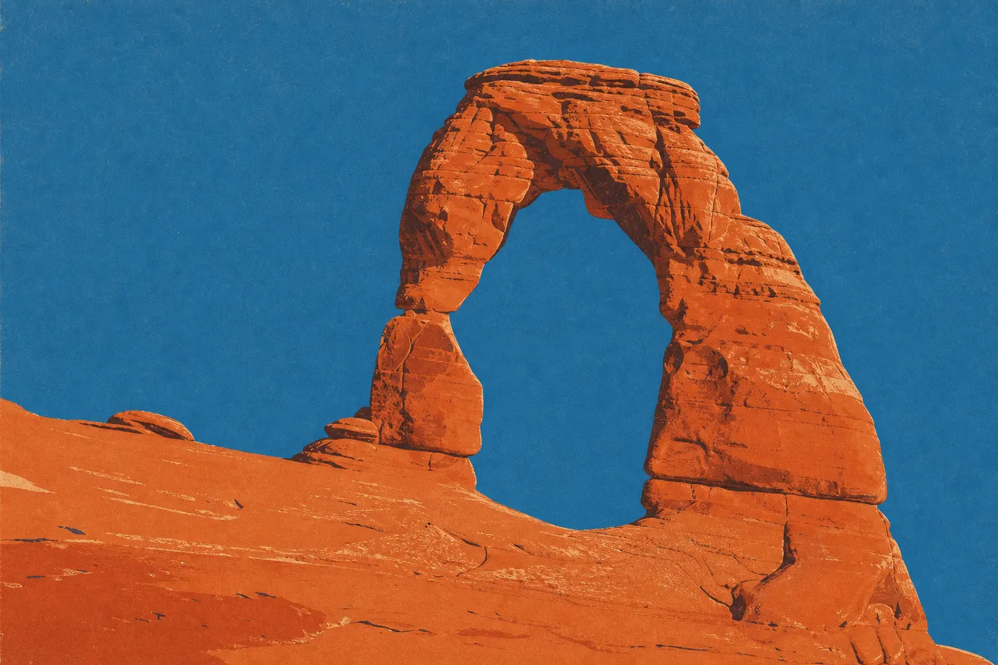 Illustration sérigraphiée : Delicate Arch se découpe sous un ciel estival bleu intense, dans la lumière crue du haut désert.